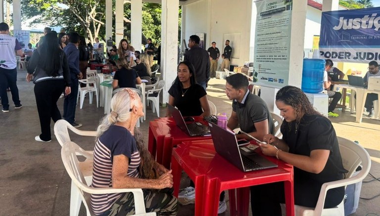 Ação reuniu instituições públicas para oferecer serviços gratuitos e ampliar o acesso à justiça ...