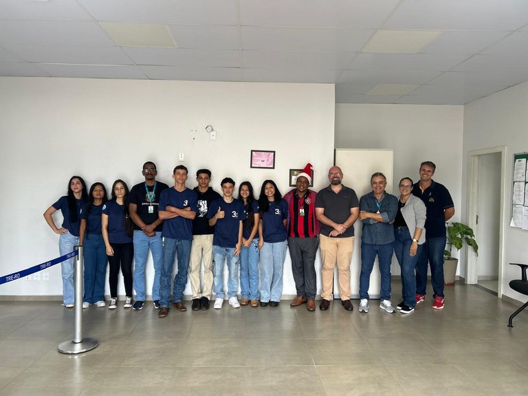 Atividade educativa fortalece formação cidadã de estudantes As ações levaram educação política incentivando a participação de jovens eleitores.