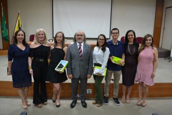 Ganhadores do concurso Mesário na Telinha foram premiados pelo TRE-RO Os três primeiros colocados receberam um tablet e menção honrosa diante do público interno do Tr...