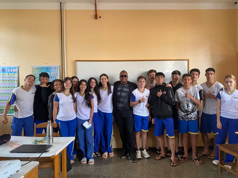 Projeto leva formação política a estudantes do ensino médio As ações levaram educação política incentivando a participação de jovens eleitores.