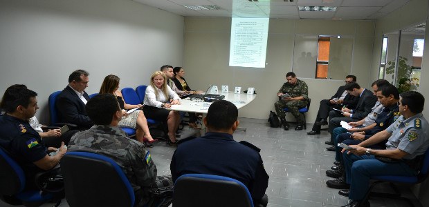 Coordenação de Segurança das Eleições do TRE-RO entrega Guia Prático às Polícias 