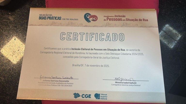 Certificado emitido pela Corregedoria-Geral da Justiça Eleitoral (CGE-TSE), com o título “CERTIF...
