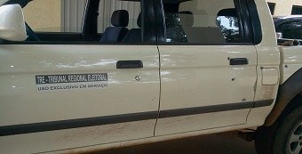 TRE-RO-tiro-carro-costa-marques-27-09-2014 TRE-RO-tiro-carro-costa-marques-27-09-2014
