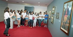 Visita de estudantes ao museu do TSE