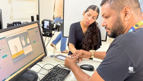 Eleitoras e eleitores ainda podem acessar serviços online, mas novos títulos e regularizações só...