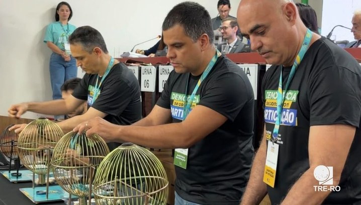 No próximo domingo (25), 20 urnas passarão pelo Teste de Integridade e outras três, pelo Teste d...