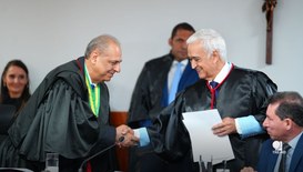 Na mesma solenidade, os desembargadores Osny Claro e Álvaro Kálix Ferro tomaram posse como suple...