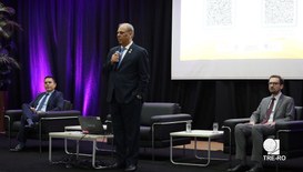 Treinamento reúne policiais e agentes de segurança para alinhar conhecimentos e procedimentos qu...