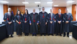 Magistrados assumem como membro titular e suplente para o biênio 2026/2028 em cerimônia realizad...