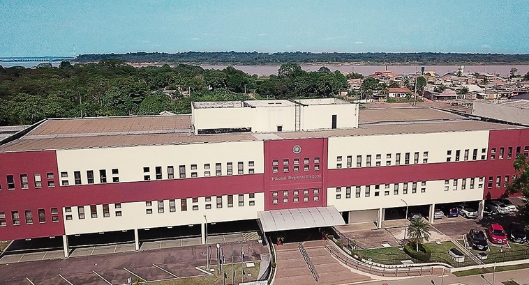 Justiça Eleitoral terá expediente normal no dia 18 de junho STF declarou inconstitucional a lei de Rondônia 1026/2001 que criou o feriado do dia do evangelho