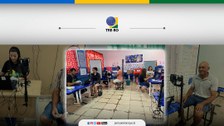 Eleitores foram beneficiados com os serviços de alistamento, revisão, regularização eleitoral e ...