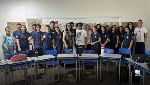 As ações levaram educação política incentivando a participação de jovens eleitores.