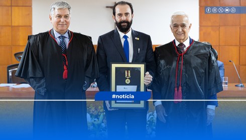 A Cerimônia reconheceu as importantes contribuições de instituições parceiras, autoridades e cid...