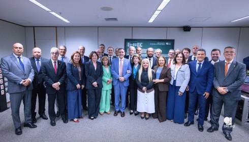 Reunião em Brasília reúne presidentes dos tribunais eleitorais para discutir segurança, tecnolog...